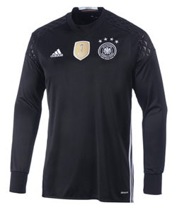 Nationalspieler Ron-Robert Zieler