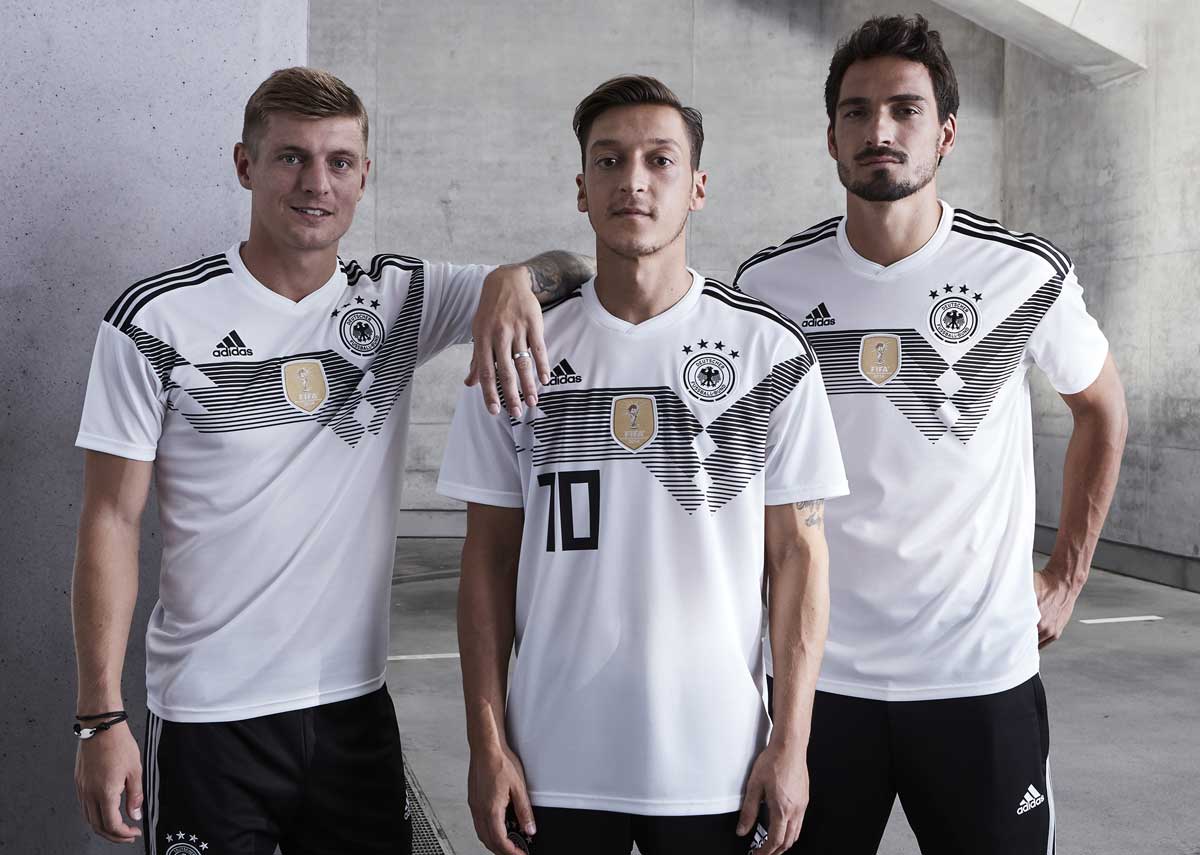 Das neue Deutschlandtrikot 2018 zur Fußbal WM 2018!