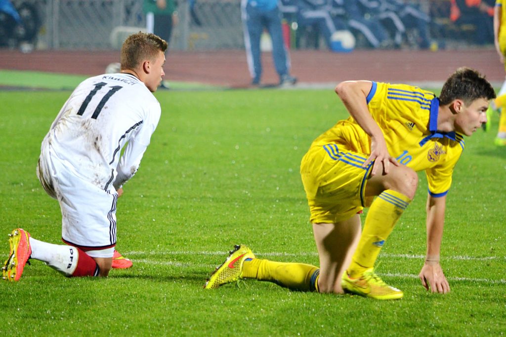 Joshua Kimmich mit der Nummer 11 bei der Fußball EM 2016 in Frankreich (Foto Shutterstock)