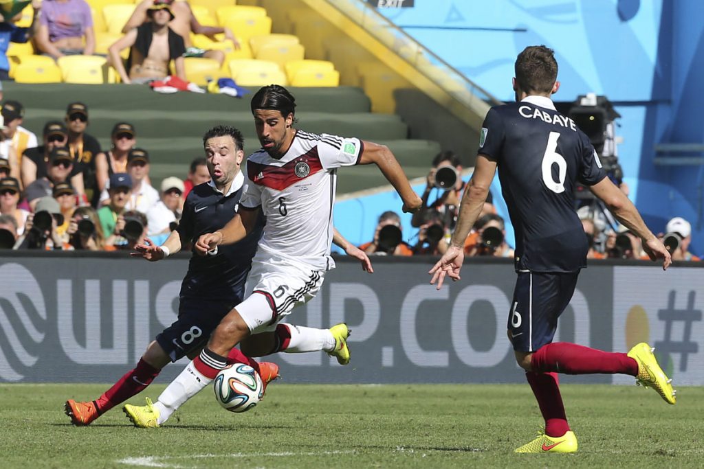 Weltmeister Sami Khedira mit der Nummer 6 auf dem DFB Trikot 2018.