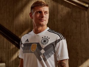 Toni Kroos im neuen Deutschland Trikot 2018