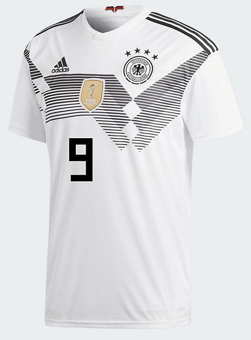 Das DFB Trikot von Sandro Wagner mit der Nummer 9 auf dem Rücken.