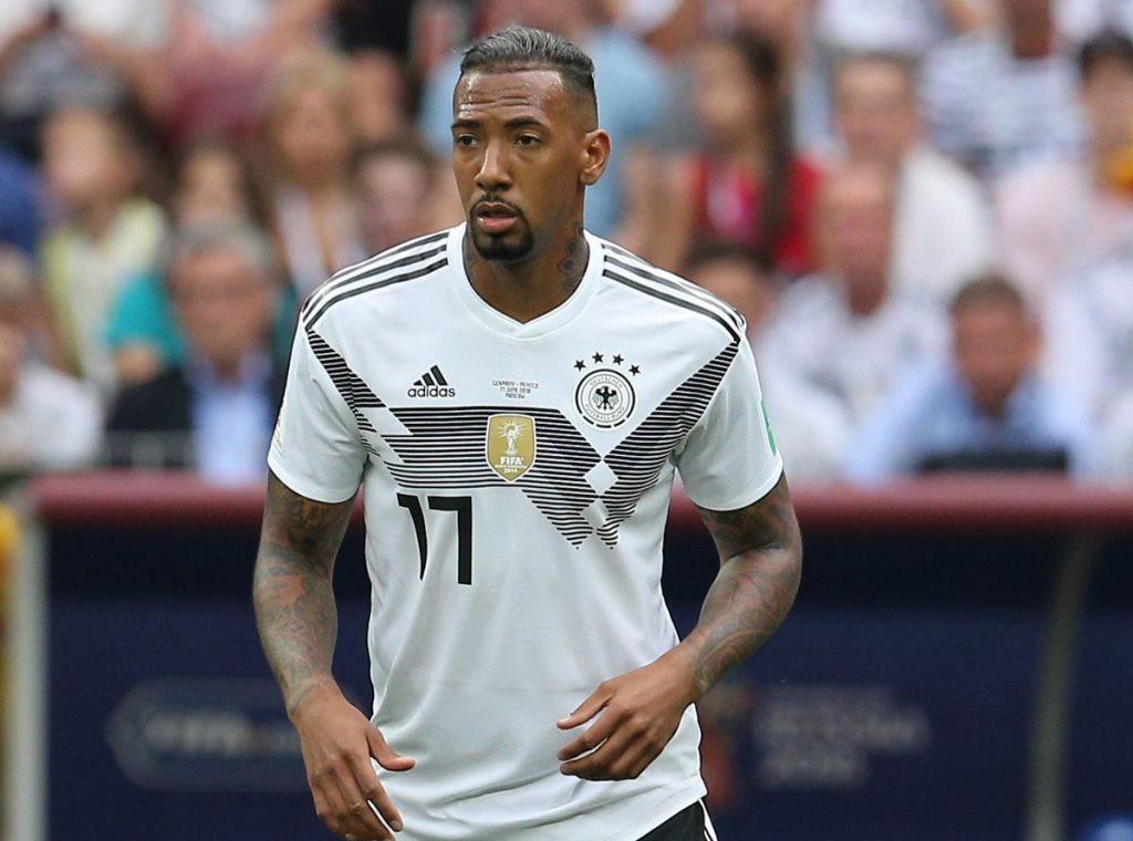 Jerome Boateng mit der Nummer 17 auf dem Deutschland Trikot gegen Mexiko beim 1.Gruppenspiel bei der Fußball WM 2018 - Deutschland verliert im weißen WM-Trikot mit 0:1. (Marco Iacobucci EPP / Shutterstock.com)